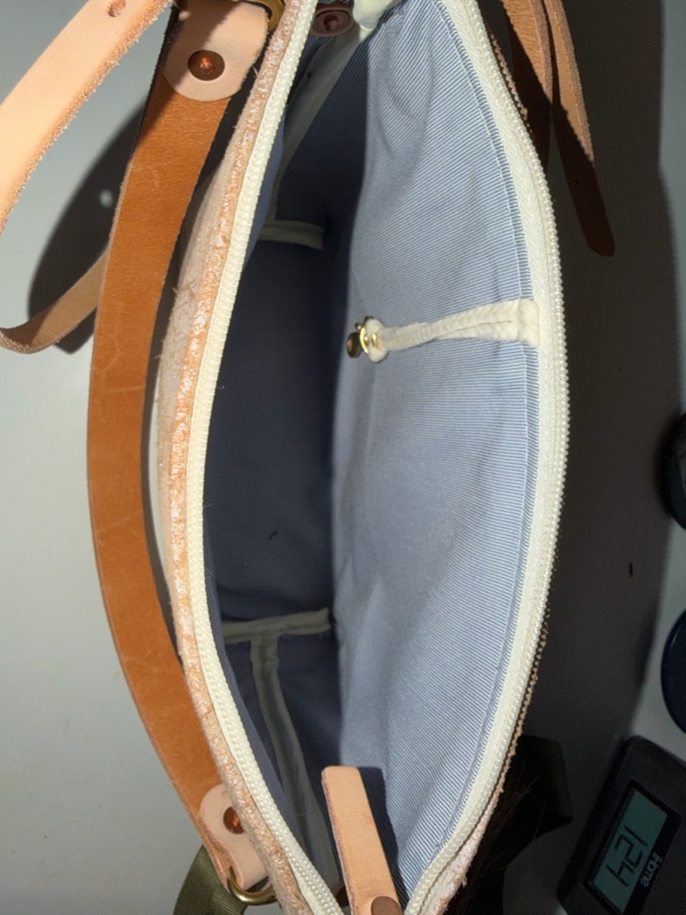 Meanwhile Beige & Tan Leather-Trim Shoulder Bag - Picture 3 of 6